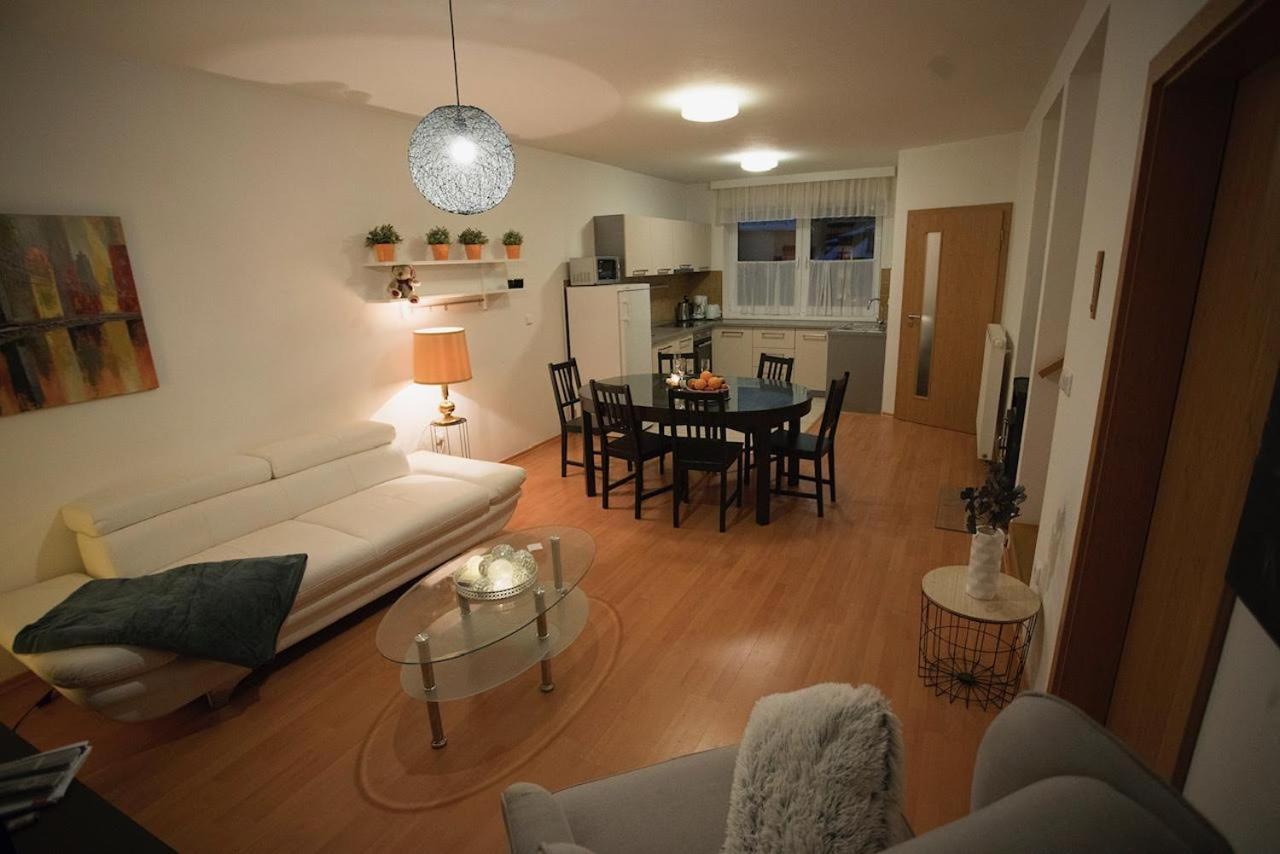 Hausfrymburk Villa Kültér fotó